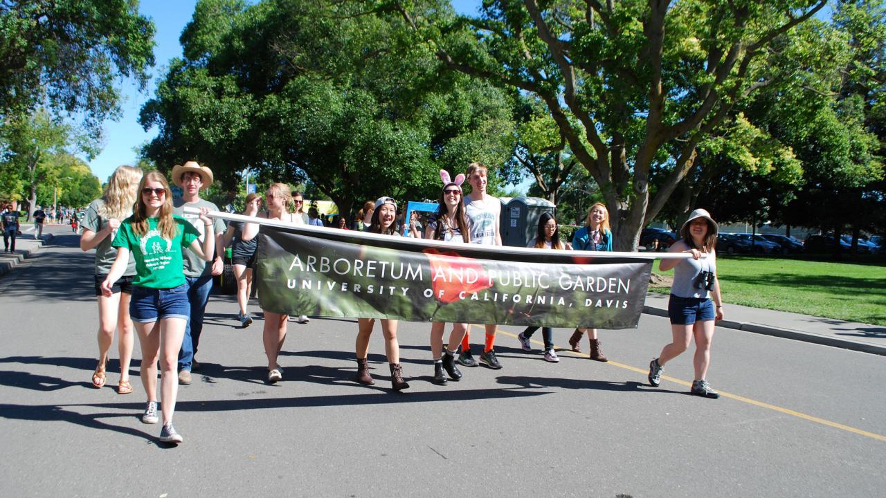 Arboretum and Public Garden Learning by Leading students in the UC Davis Picnic Day Parade.